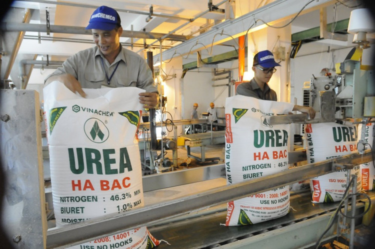 UBND tỉnh Bắc Giang vừa ban hành Quyết định xử phạt vi phạm hành chính trong lĩnh vực điện lực đối với Công ty Cổ phần Phân đạm và Hóa chất Hà Bắc. UBND tỉnh Bắc Giang vừa ban hành Quyết định xử phạt vi phạm hành chính trong lĩnh vực điện lực đối với Công ty Cổ phần Phân đạm và Hóa chất Hà Bắc.