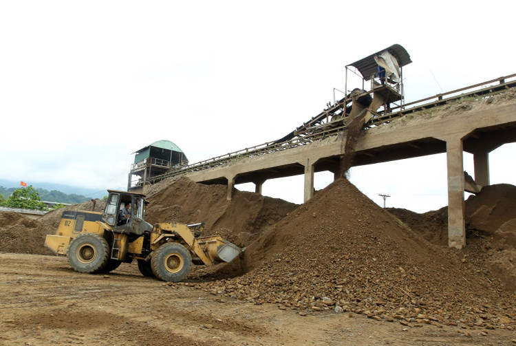 Tuyển quặng tại Nhà máy Bắc Nhạc Sơn - Công ty TNHH MTV Apatit Việt Nam.