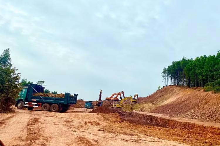 Khai thác vượt công suất, Công ty Cổ MD Việt Nam bị phạt 365 triệu đồng. (Ảnh minh họa)