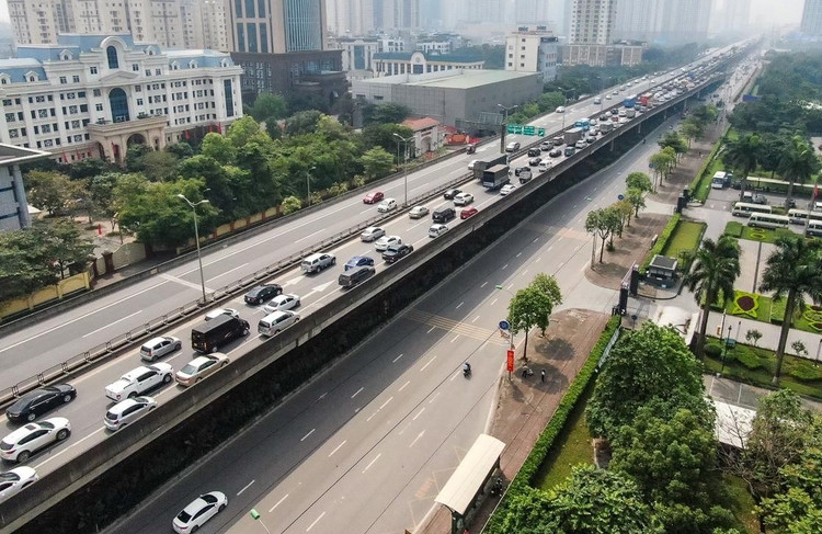 Đường vành đai 4 - Vùng Thủ đô kết nối 5 tỉnh, thành phố gồm: TP Hà Nội, Hưng Yên, Bắc Ninh, Bắc Giang và Vĩnh Phúc được xây dựng theo phương án toàn tuyến đi trên cao, dài 98km