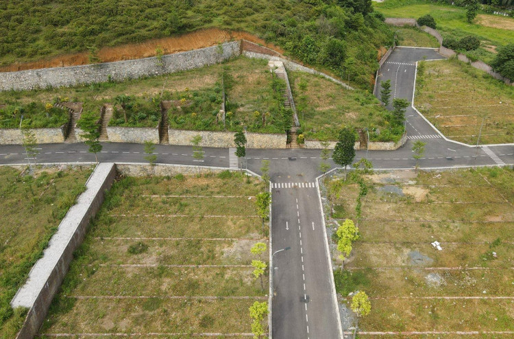 Chính phủ vừa ban hành Nghị quyết số 73/2023 ngày 6/5/2023 về việc uỷ quyền quyết định giá đất cụ thể.