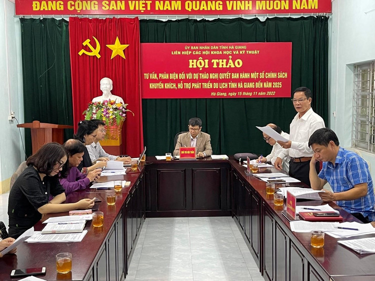 Tham dự Hội thảo có Lãnh đạo đại diện các Sở, ban ngành của tỉnh, các Hội thành viên Liên hiệp Hội tỉnh và các chuyên gia TVPB ở tỉnh.