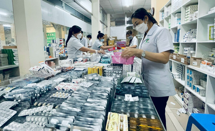 Chính phủ ban hành Nghị quyết số 30/2023 ngày 4/3/2023 về tiếp tục thực hiện các giải pháp bảo đảm thuốc, trang thiết bị y tế. Chính phủ ban hành Nghị quyết số 30/2023 ngày 4/3/2023 về tiếp tục thực hiện các giải pháp bảo đảm thuốc, trang thiết bị y tế.