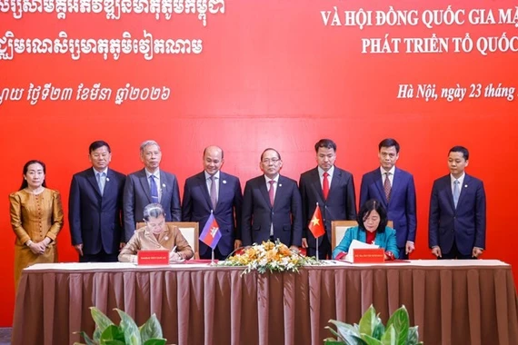 Việt Nam, Campuchia tăng cường hợp tác công tác Mặt trận