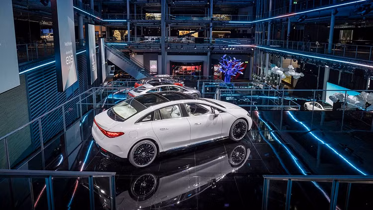 Mercedes-Benz tổng tấn công làng xe điện với loạt xe "bom tấn" ảnh 6