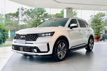 Giá xe Kia Sorento 2025 tại Việt Nam chỉ còn dưới 900 triệu 