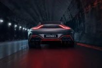 Chi tiết siêu xe Aston Martin Vantage S 2026 vừa ra mắt 