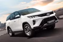 Chi tiết Toyota Fortuner phiên bản hybrid hơn 1,3 tỷ đồng