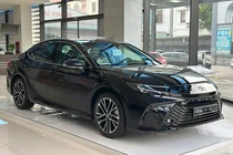 Xem chi tiết Toyota Camry mới đang giảm đến 100 triệu đồng 