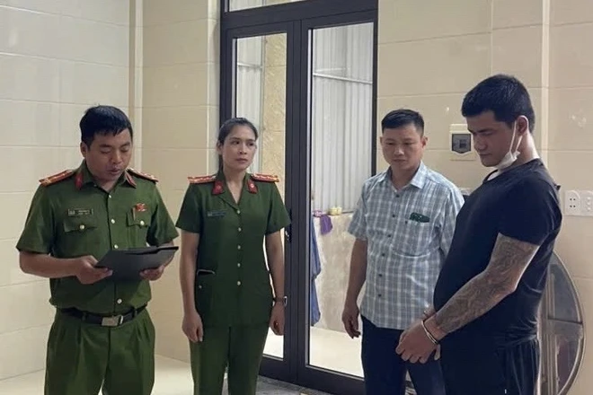 Bắt giữ đối tượng vận chuyển hơn 500 viên ma túy tại Quảng Trị