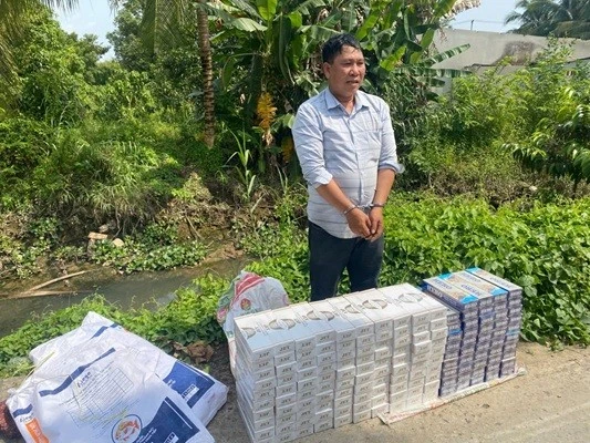 Phát hiện đối tượng vận chuyển gần 1.500 bao thuốc lá lậu ở Đồng Tháp