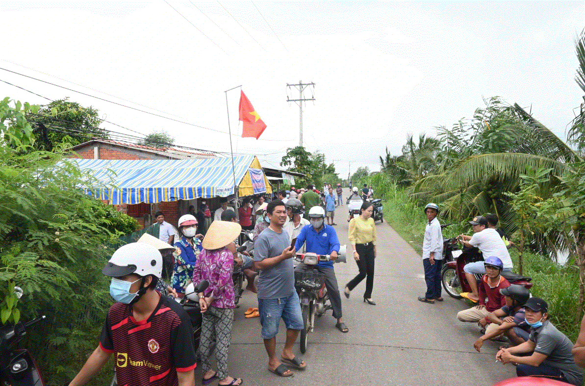Người dân chặn xe rác vào chôn lấp tại bãi rác An Hiệp