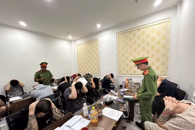 Công an TP HCM triệt phá ổ nhóm lừa đảo xuyên quốc gia quy mô lớn