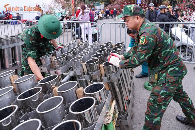 Trận địa pháo hoa sẵn sàng thắp sáng bầu trời Hà Nội đêm Giao thừa 2026 