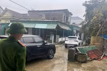 Công an vào cuộc vụ tài xế đỗ xe 'khóa đuôi', chặn lối đi 