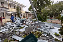 Hà Tĩnh tan hoang sau bão số 10 Bualoi