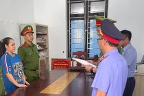 Tại ngoại nuôi con nhỏ, người phụ nữ tiếp tục tàng trữ trái phép ma túy