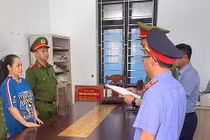 Tại ngoại nuôi con nhỏ, người phụ nữ tiếp tục tàng trữ trái phép ma túy