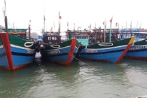 Quảng Bình kêu gọi tất cả tàu thuyền vào bờ trú tránh bão
