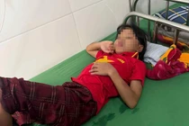 Bé gái ở Hà Tĩnh nhập viện cấp cứu, nghi bị cha dương bạo hành