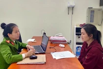 Nữ quái bán ma tuý cho 'dân chơi' ở Quảng Trị ra đầu thú