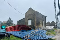 Hà Tĩnh thiệt hại khi bão số 5 đổ bộ