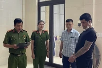 Bắt giữ đối tượng vận chuyển hơn 500 viên ma túy tại Quảng Trị