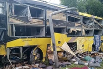 Tai nạn thảm khốc ở Hà Tĩnh, 9 người tử vong