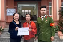 Nhận 300 triệu chuyển nhầm, người phụ nữ ở Quảng Trị tìm cách trả lại