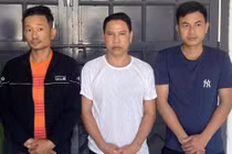 Ra nghĩa trang chơi ma tuý, 3 đối tượng bị khởi tố