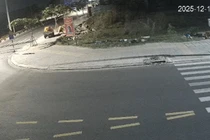 Phường Phước Thắng xử lý trường hợp đổ rác không đúng nơi quy định