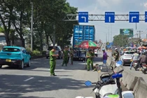 TP HCM: Nữ sinh gặp nạn khi va chạm với container trên đường đến trường