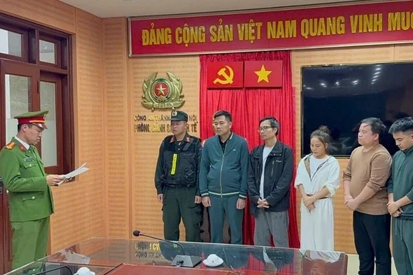 Đường dây 'bẫy' tiền số FTXF lừa đảo hàng chục tỷ đồng hoạt động ra sao?