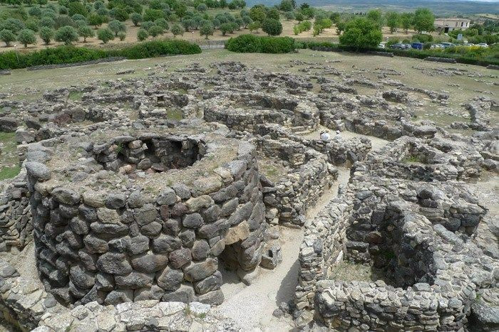 Được UNESCO công nhận Di sản Thế giới. Năm 1997, Su Nuraxi chính thức được đưa vào danh sách Di sản Thế giới nhờ giá trị lịch sử và kiến trúc đặc biệt. Ảnh: Pinterest.