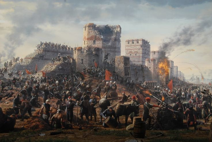 1. Thành Constantinople từng được coi là “bất khả xâm phạm”. Với tường thành Theodosian kiên cố và hệ thống phòng thủ phức tạp, thành phố này đã chống chọi hàng loạt cuộc vây hãm suốt hàng trăm năm trước khi thất thủ. Ảnh: Pinterest.