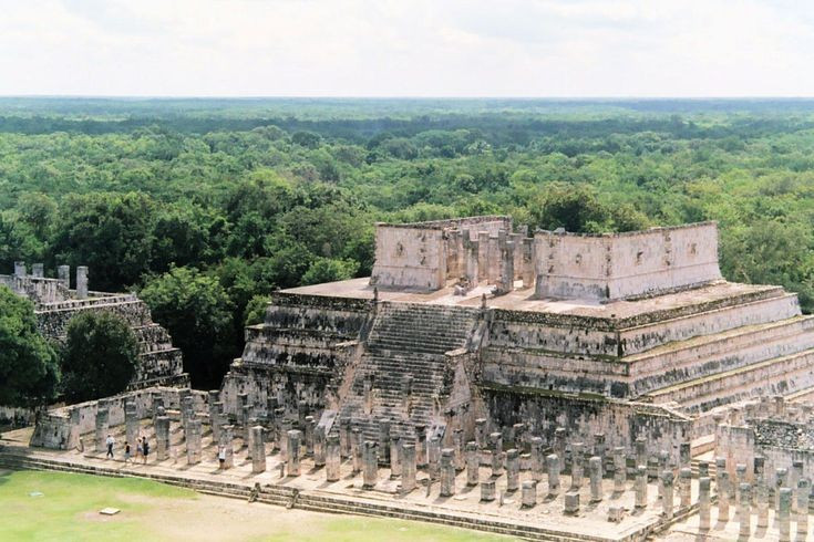 Từng thống trị miền trung Mexico. Văn minh Toltec cực thịnh từ thế kỷ 10 đến thế kỷ 12, kiểm soát nhiều khu vực rộng lớn trong vùng trung tâm Mexico. Ảnh: Pinterest.