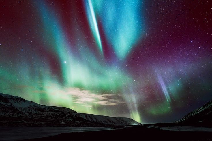 Tàu vũ trụ thứ ba trong sứ mệnh, Đài quan sát Carruthers Geocorona, sẽ tập trung nghiên cứu lớp ngoại quyển (exosphere) của Trái Đất để tìm hiểu rõ hơn sự tác động của thời tiết không gian đến khu vực này. Ảnh: Pinterest.