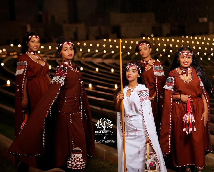 Đang giữ vai trò ngày càng quan trọng trong xã hội hiện đại. Ngày nay, người Oromo có ảnh hưởng lớn trong chính trị, văn hóa và đời sống Ethiopia, góp phần định hình bản sắc quốc gia trong bối cảnh hiện đại hóa. Ảnh: Pinterest.