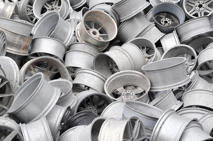 Tái chế vô hạn. Nhôm có thể tái chế nhiều lần mà không mất tính chất, giúp tiết kiệm năng lượng. Ảnh: Pinterest.