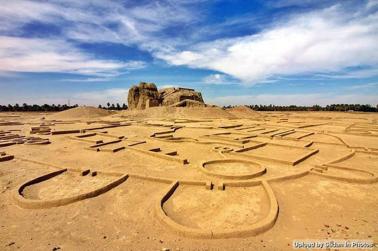 Giao thương rộng khắp vùng Đông Bắc Phi. Kerma là trung tâm thương mại quan trọng, kết nối châu Phi nội địa với Ai Cập, trao đổi vàng, gia súc, hương liệu và đá quý. Ảnh: Pinterest.