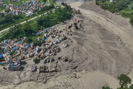 Lũ quét kinh hoàng tại biên giới Nepal - Trung Quốc, nhiều người tử vong