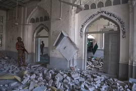 Vụ đánh bom tại nhà thờ Hồi giáo ở Pakistan khiến hơn 20 người thiệt mạng