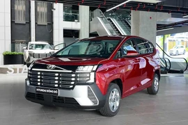 Tận thấy Hyundai Stargazer 2026 "bằng xương bằng thịt" tại Việt Nam