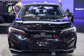 Chi tiết Honda Civic e:HEV RS 2026 thêm giả lập sang số S+ Shift