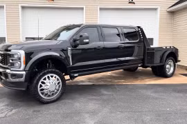 Ford F-450 - bán tải 6 cửa gây sốc với hơn 26 triệu đồng/lần đổ xăng