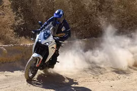 Tận mục Moto Morini X-Cape 700 2026, "xế phượt" Ý giá 221 triệu đồng