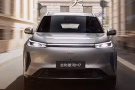 Ra mắt Geely Galaxy M7 từ 489 triệu đồng, "uống xăng" chỉ 3,35 lít/100km