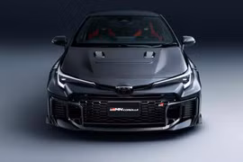 Mục sở thị Toyota GRMN Corolla gần 1,7 tỷ đồng - xe đắt nhất dòng Corolla