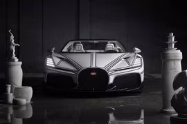 Tận thấy siêu phẩm Bugatti Mistral "hàng thửa" bình xăng bằng gốm sứ