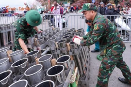 Trận địa pháo hoa sẵn sàng thắp sáng bầu trời Hà Nội đêm Giao thừa 2026 